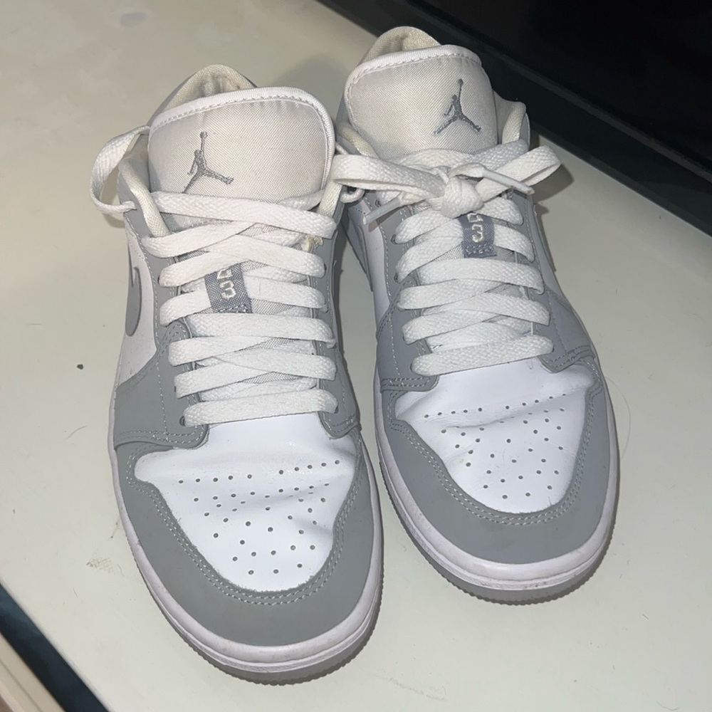 size 7 nikes
